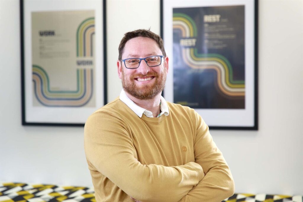 Scott from eseyo